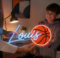 Personnalisez le prénom et le sport de votre choix en néon LED.